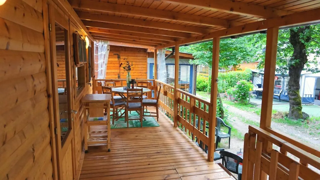 Campsite Vakantiehuis Casasinporlezza - Camping Italie Hotel