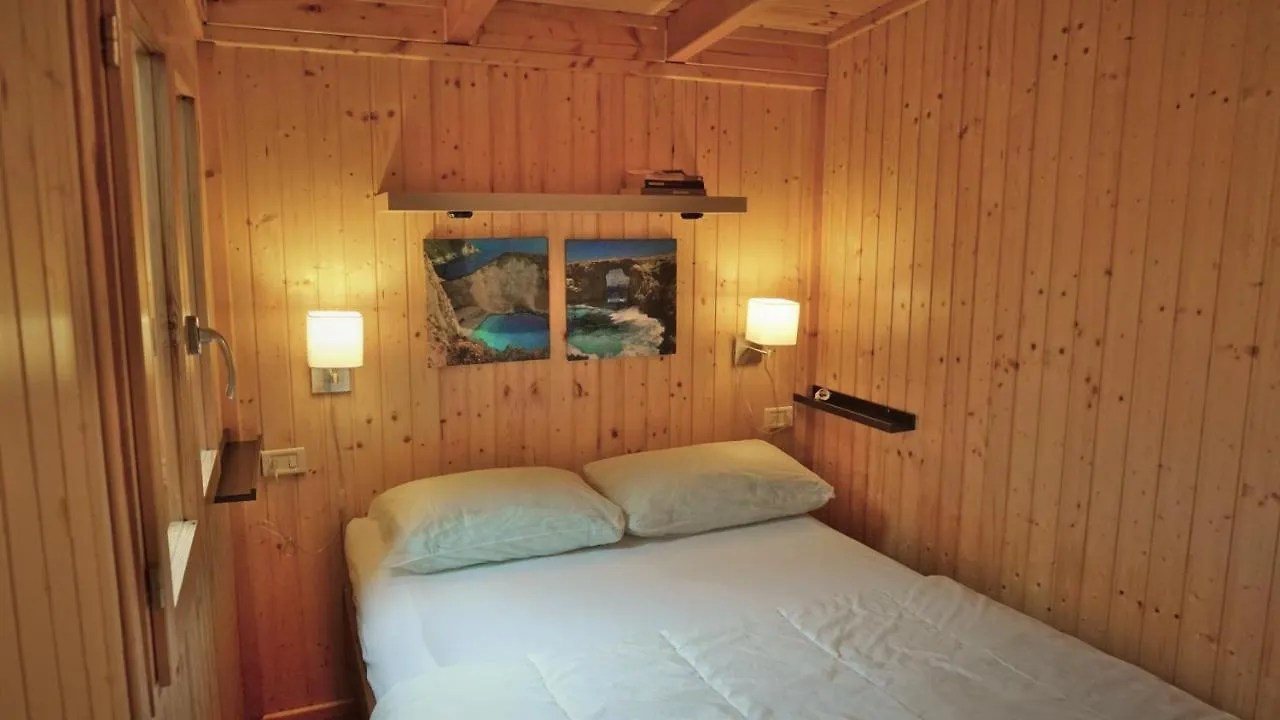 Vakantiehuis Casasinporlezza - Camping Italie Hotel